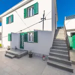 Beautiful In Okrug Gornji تروغير