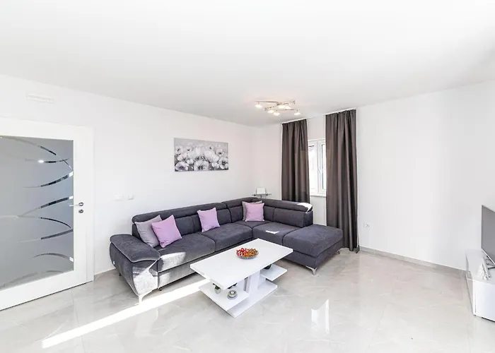 Beautiful In Okrug Gornji Trogir